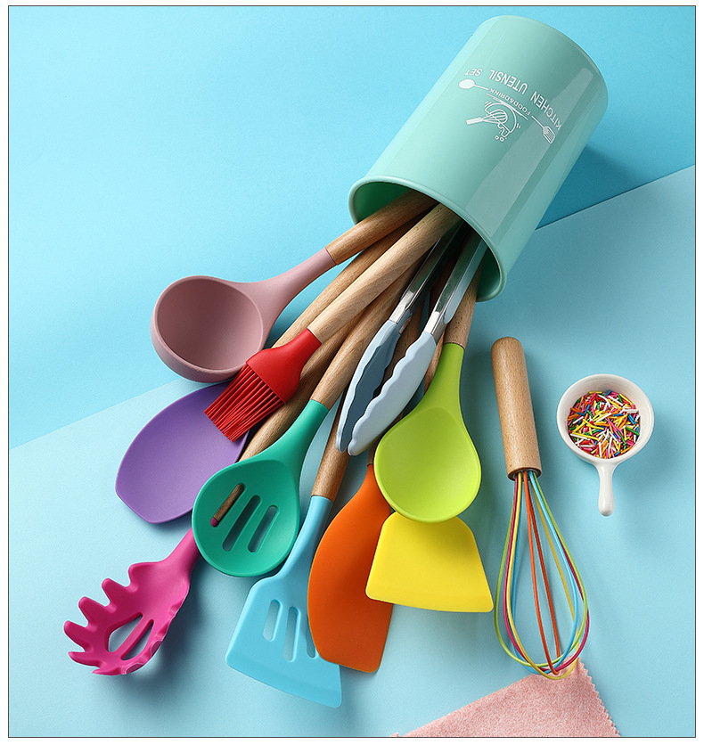 Silicone kitchenware na 12 pirasong set，nonstick na pinggan